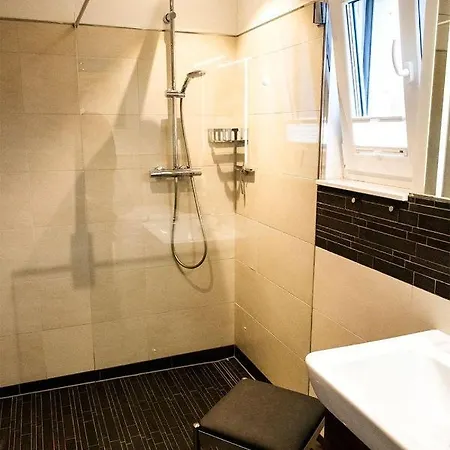 Norddeich-perle-3-fahrstuhl-exklusive-wohnung *
