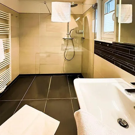 Norddeich-perle-3-fahrstuhl-exklusive-wohnung 아파트